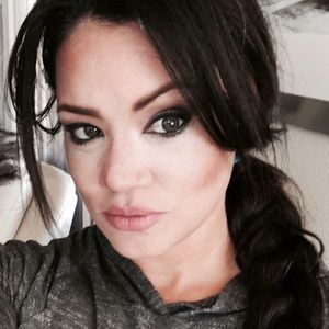 Meet your Posher, Dania